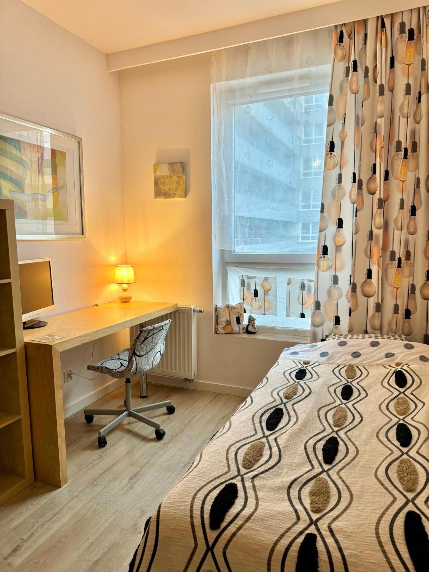Nastrojowy 2 Pokojowy 6 Min Od Lotniska Apartament *